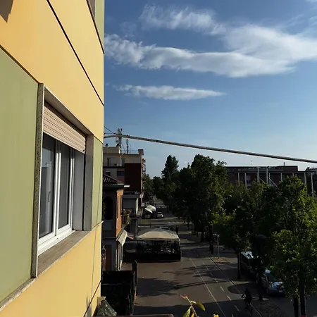Marghera Piazza Mercato B - Easy To E Park *
