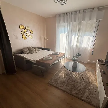 Marghera Piazza Mercato B - Easy To E Park Apartmán